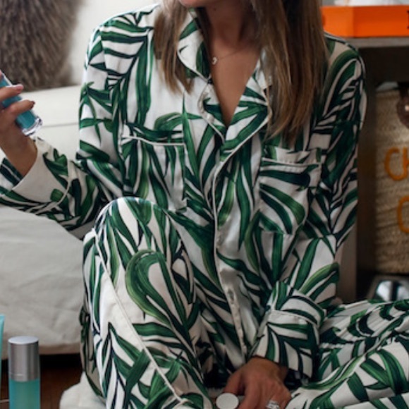 NWT Show Me Your Mumu Paige PJ ~ TOP ONLY ~ in Peruvian Palm 🌴 - Picture 2 of 14